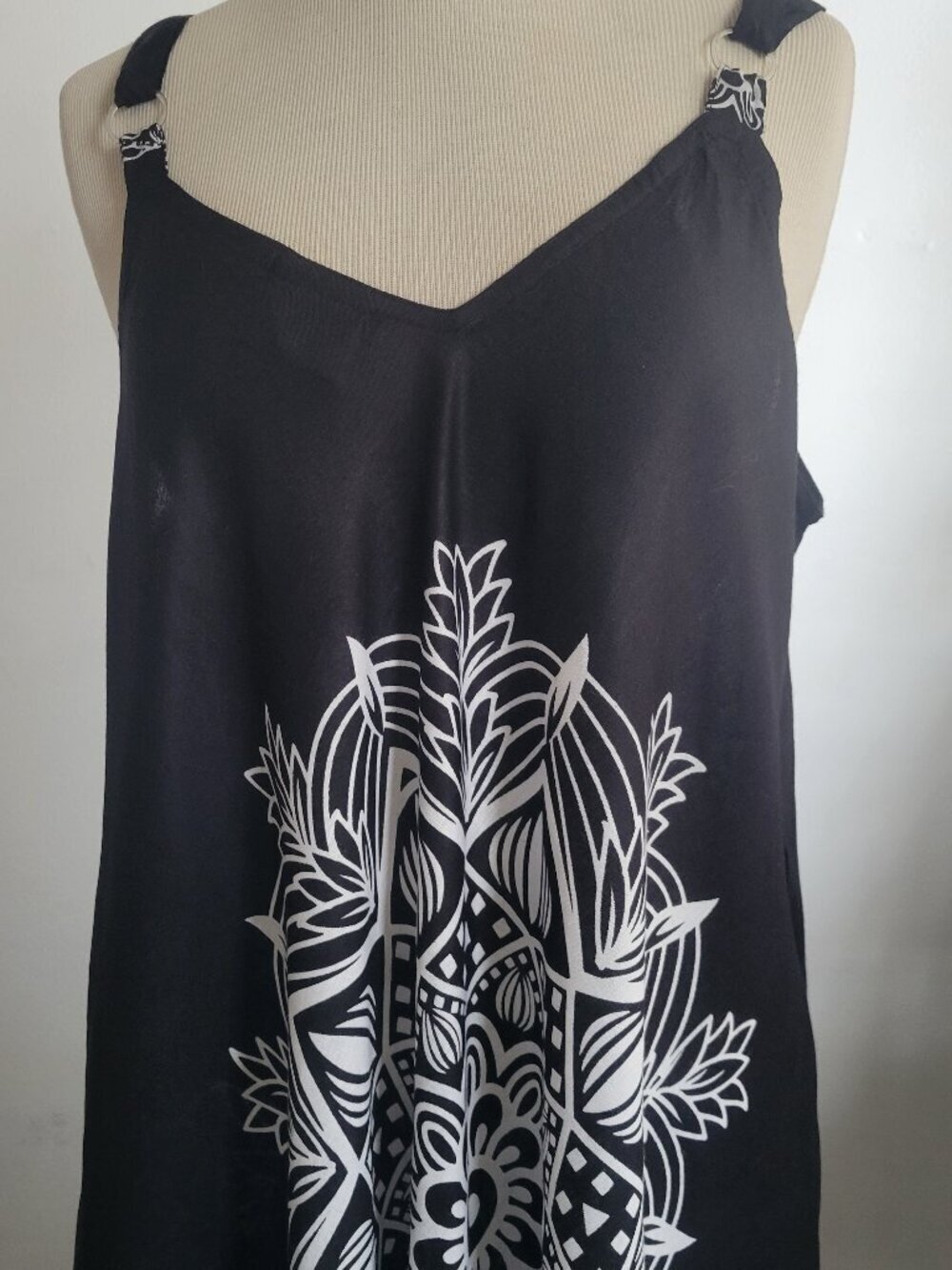 Cynthia Mehra Beachwear Floral B/W Printed Pattern Flare Maxi Dress: (One Size)